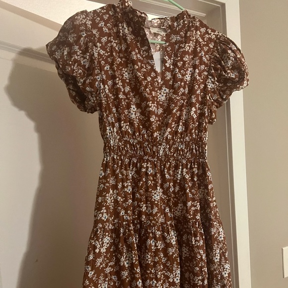 Puff Sleeve Maxi in Chesnut - VerClare Boutique - Picture 2 of 5